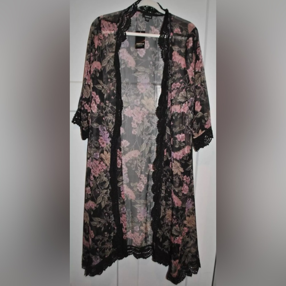 TORRID Floral Crochet Trim Kimono Duster BoHo size 00/0 (M/L) (10-12) NWT $68.90